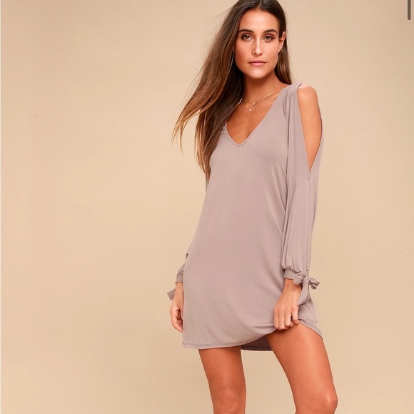Taupe shift dress. Very comfortable - Picture 2 of 4